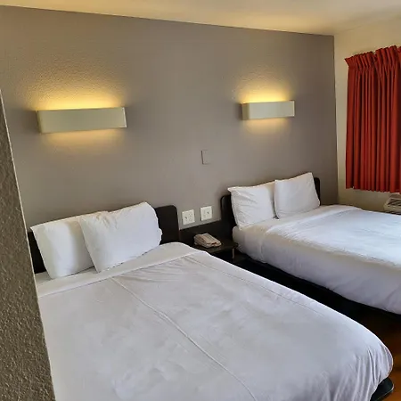 Super 8 By Wyndham Santa Clara-2