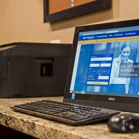 Best Western Plus Lincoln Inn & Suites-3