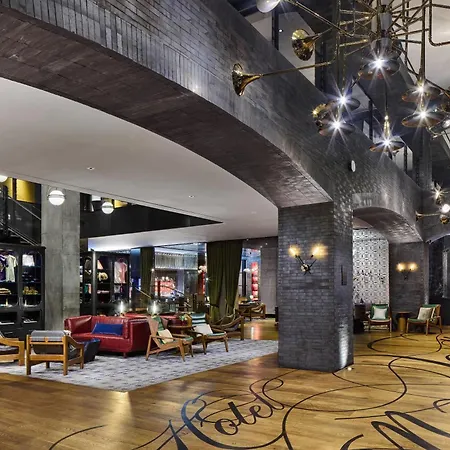 Hotel Van Zandt-2