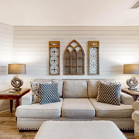 Seascape Lakefront Villas 232-2