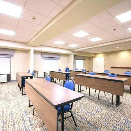 Hampton Inn Hays-North Of I-70-3