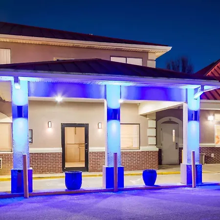 Super 8 By Wyndham Elizabethtown-3