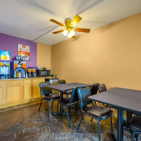 Econo Lodge Decatur South-3