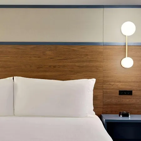 Americinn By Wyndham Lincoln South-2