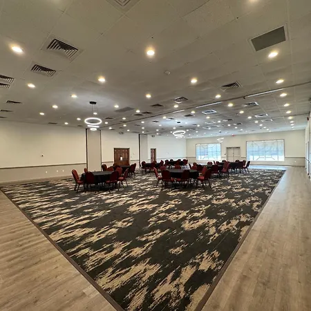 Clarion Inn & Suites Dothan South-3
