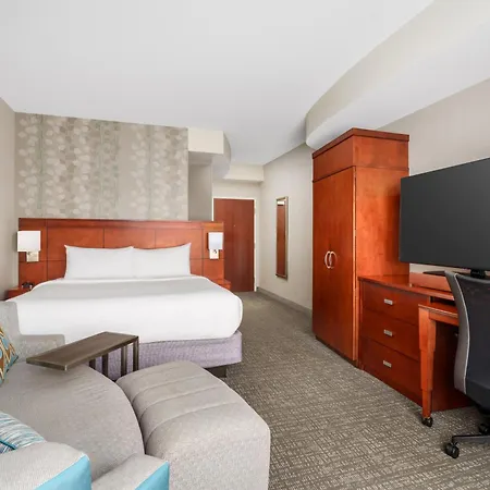 Courtyard By Marriott Stuart-3