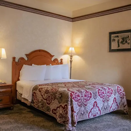 Historic Bullock Hotel-3