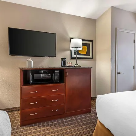 Best Western Plus Peak Vista Inn & Suites-2