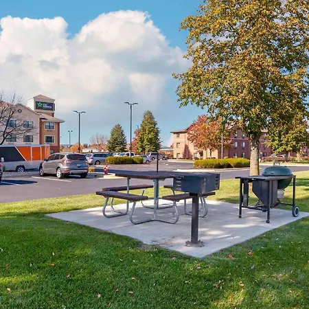 Extended Stay America Suites - Madison - Junction Court-3