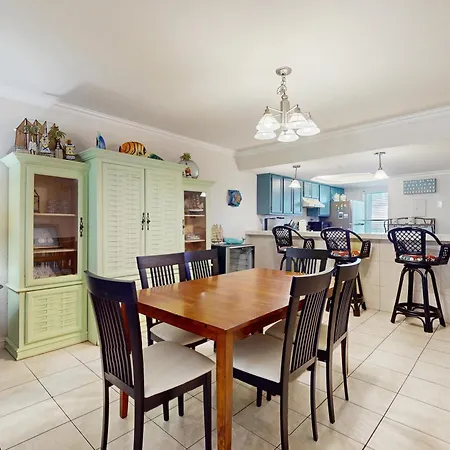 Beachview Condominiums: Wicker Wanderer-2