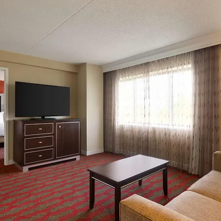 Doubletree By Hilton New York-Laguardia-3