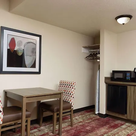 Ramada By Wyndham Elko Hotel At Stockmen'S Casino-3