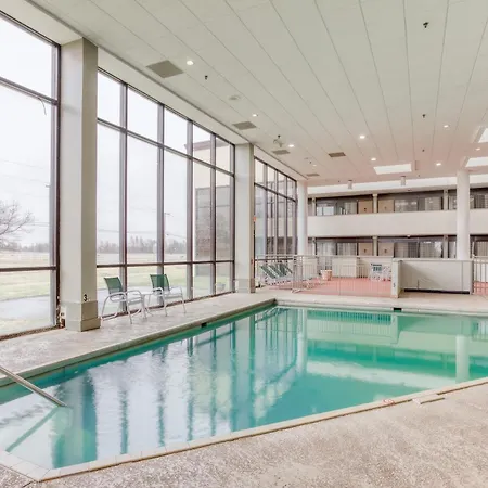 Oyo Townhouse Owensboro West-2