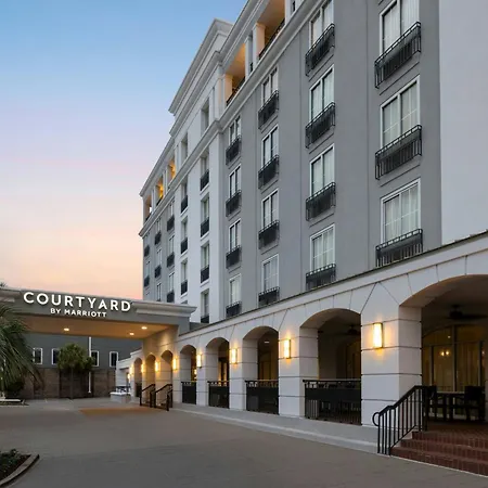 Courtyard By Marriott Charleston Historic District-2