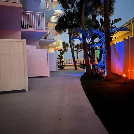 Flamingo Inn Beachfront - Daytona Beach-3
