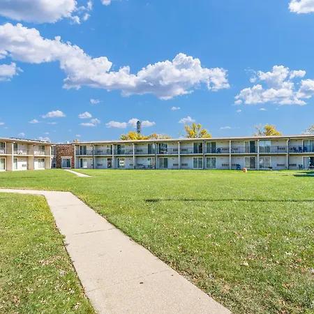 Red Lion Inn & Suites Urbana-3