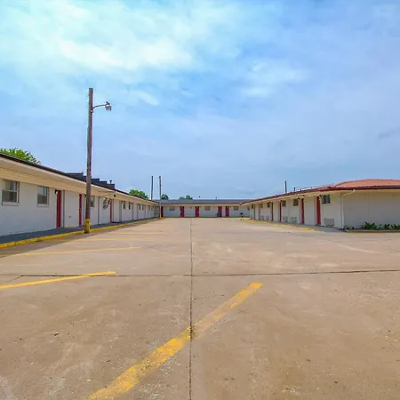 Oyo Hotel Mcalester Ok S Main St-3