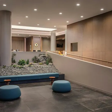 Sheraton Laguardia East Hotel-3