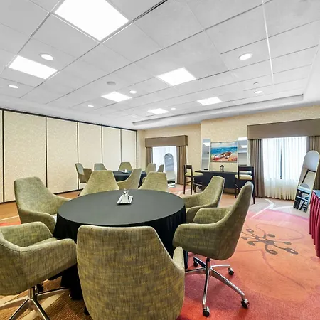 Hilton Garden Inn Plymouth-2
