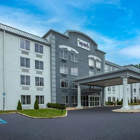 Spark By Hilton Walker Grand Rapids North-2