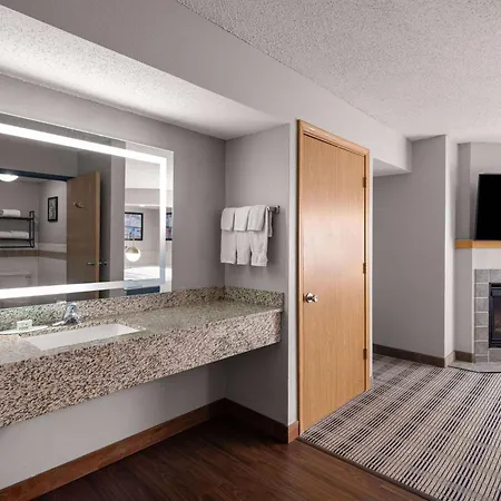 Americinn By Wyndham Shakopee Near Canterbury Park-2