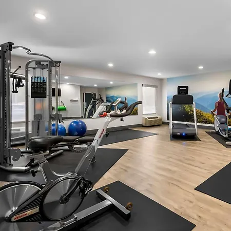 Clarion Pointe Apex - Holly Springs-3
