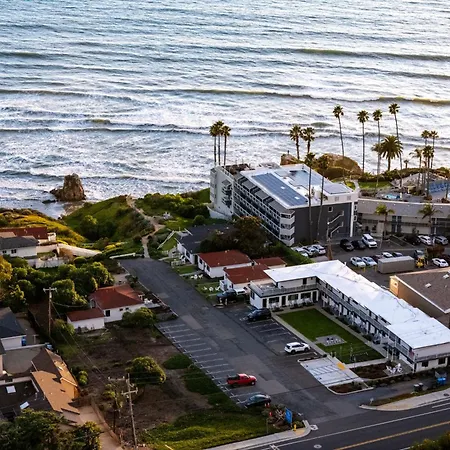 Tides Oceanview Inn And Cottages-3