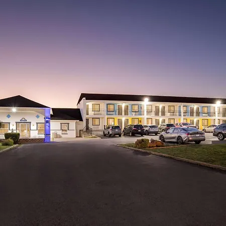 Days Inn By Wyndham Gainesville-3