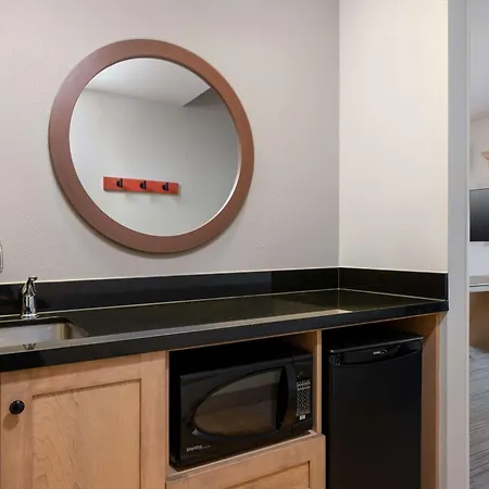 Hampton Inn & Suites By Hilton Dodge City Boot Hill Casino-2