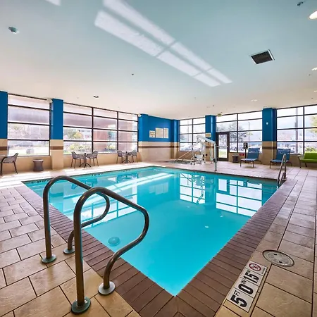 Hampton Inn & Suites Salinas-3
