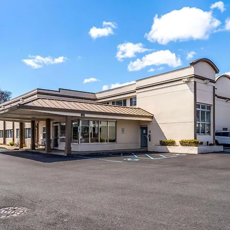 Days Inn By Wyndham Albany Suny-2