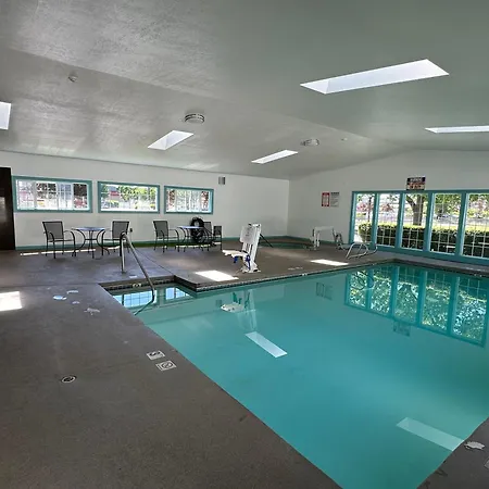 Quality Inn & Suites Albany Corvallis-2