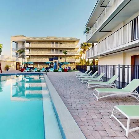 Park Royal Orlando-3
