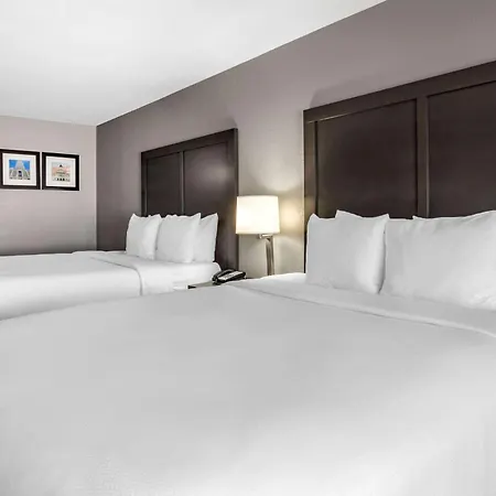 Comfort Inn & Suites Emporia-2