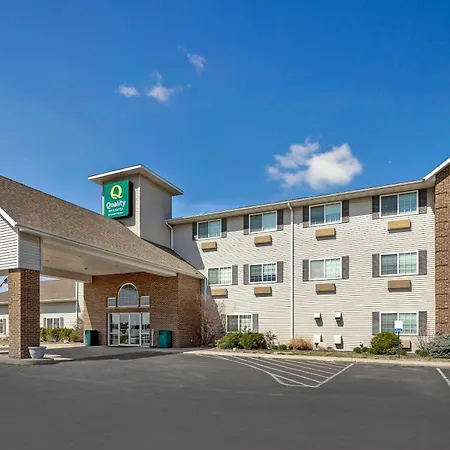 Quality Inn & Suites Fort Madison Near Hwy 61-3