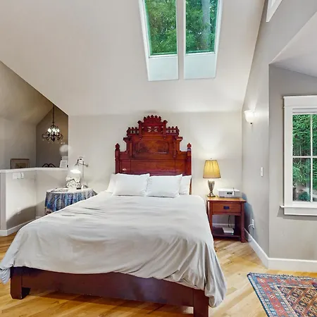 Serene Redwood Retreat-2