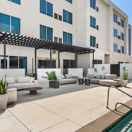 Cambria Hotel Waco University Riverfront-2
