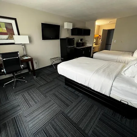 Baymont By Wyndham Marinette-3