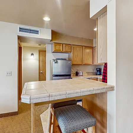 Icicle Village Resort 401 Aspen Abode-3