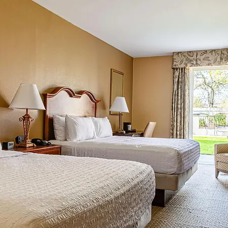 Hampton Inn Charleston-Historic District-2