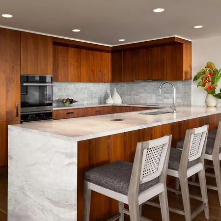 The Ritz-Carlton Residences, Waikiki Beach Hotel-2