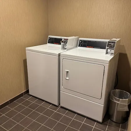 Sonesta Essential Indianapolis Airport-2