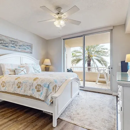 The Beach Club Catalina 306-2