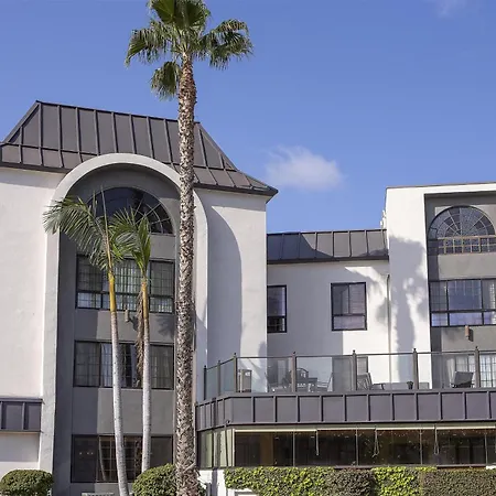 Coast Burbank Hotel-3