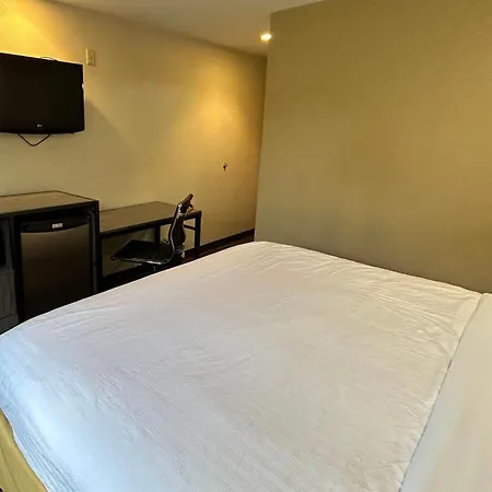 Travelodge By Wyndham Arlington/Dallas Area-3