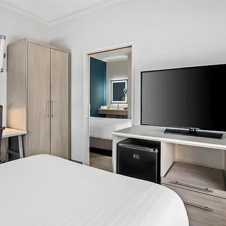 Surestay Hotel By Best Western Santa Monica-3