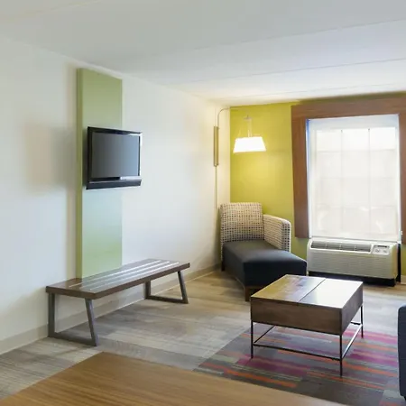 Holiday Inn Express & Suites Newport News By Ihg-2