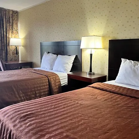 Travelodge By Wyndham Seymour-2