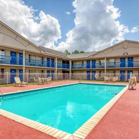 Oyo Hotel Baton Rouge Mid City-3