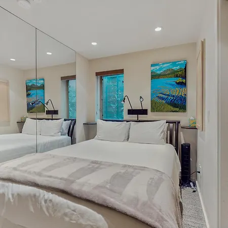 Chic Condo Unit 1-2